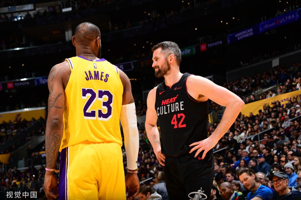 足球的本质 足球的本质