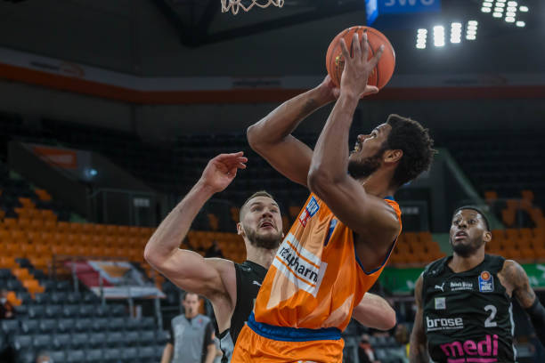 界关注的焦 界关注的焦