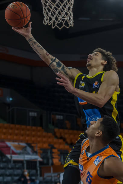 帕帕尼古拉 帕帕尼古拉